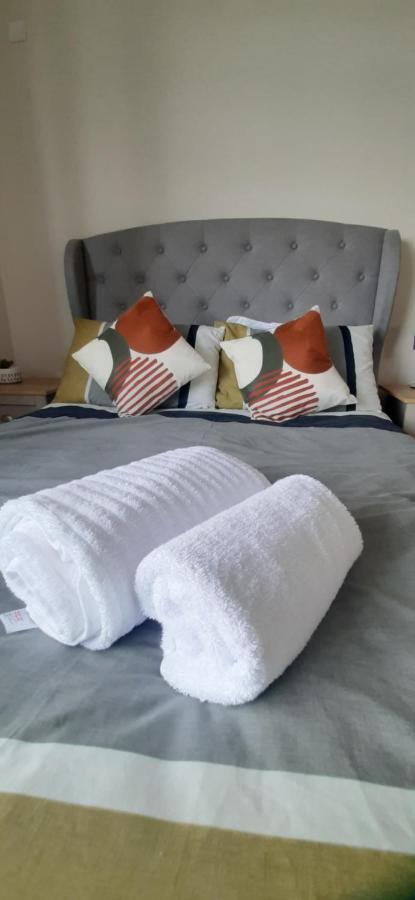 Rare Luxury Harbourview Apartment Sleeps 6 Торки Экстерьер фото