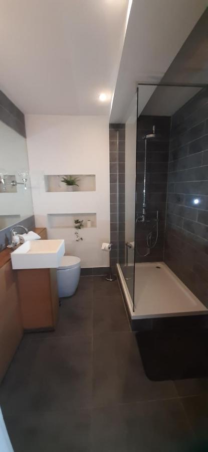 Rare Luxury Harbourview Apartment Sleeps 6 Торки Экстерьер фото