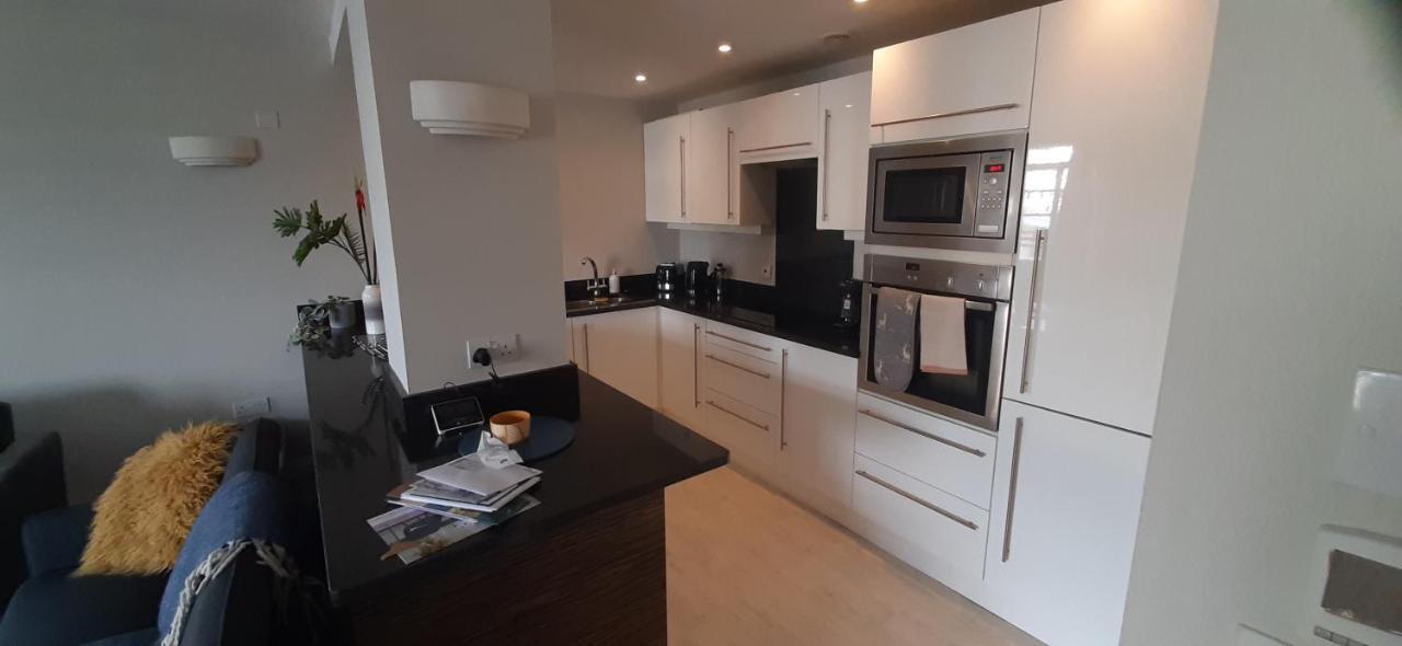Rare Luxury Harbourview Apartment Sleeps 6 Торки Экстерьер фото